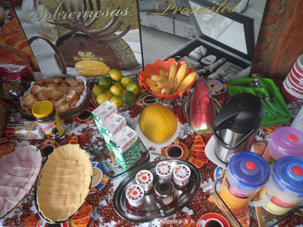 Hostel Barra Da Tijuca Tree House Rio de Janeiro Rom bilde